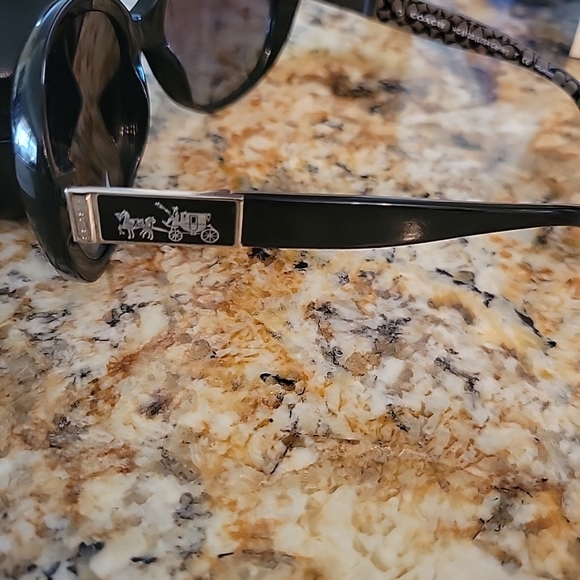 Sunglasses Coach HC 8120 526213 Dark Tort/Dark Tort Sand Sig C - Picture 7 of 12